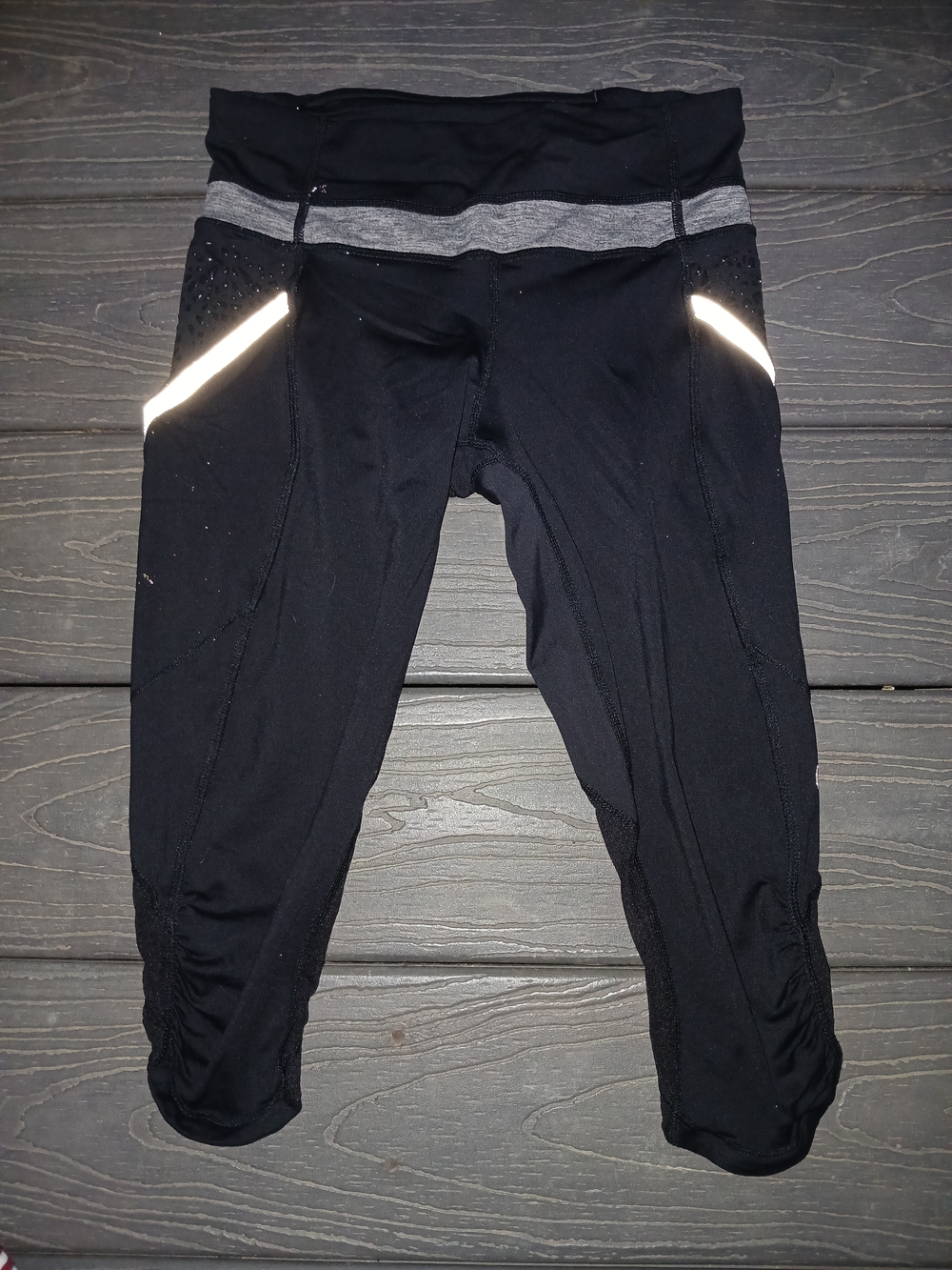 Lululemon Black Active Capri Leggings with Reflective Accents